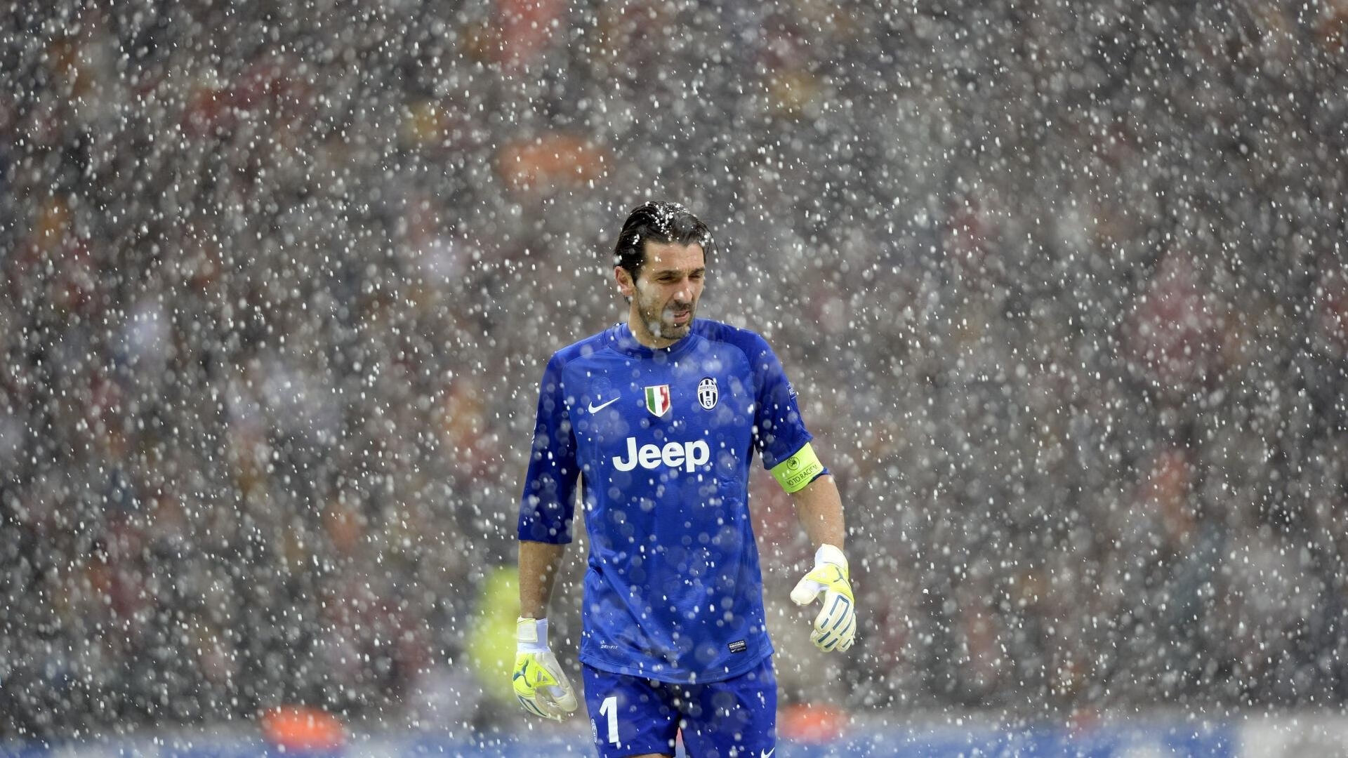 Jiuyou-曼联在关键比赛中取胜，稳扎稳打追赶榜首